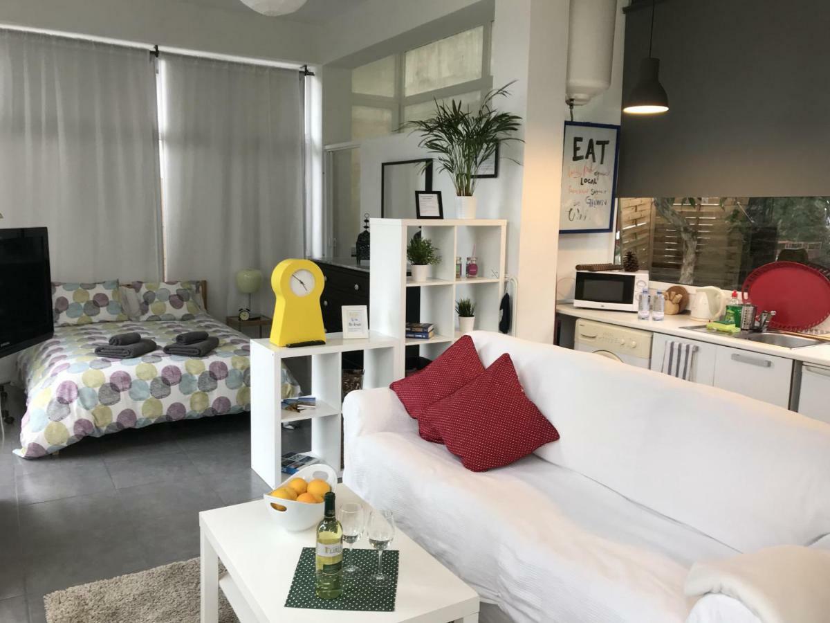 Flatguest - Glass House ซานตาบริกาดา ภายนอก รูปภาพ